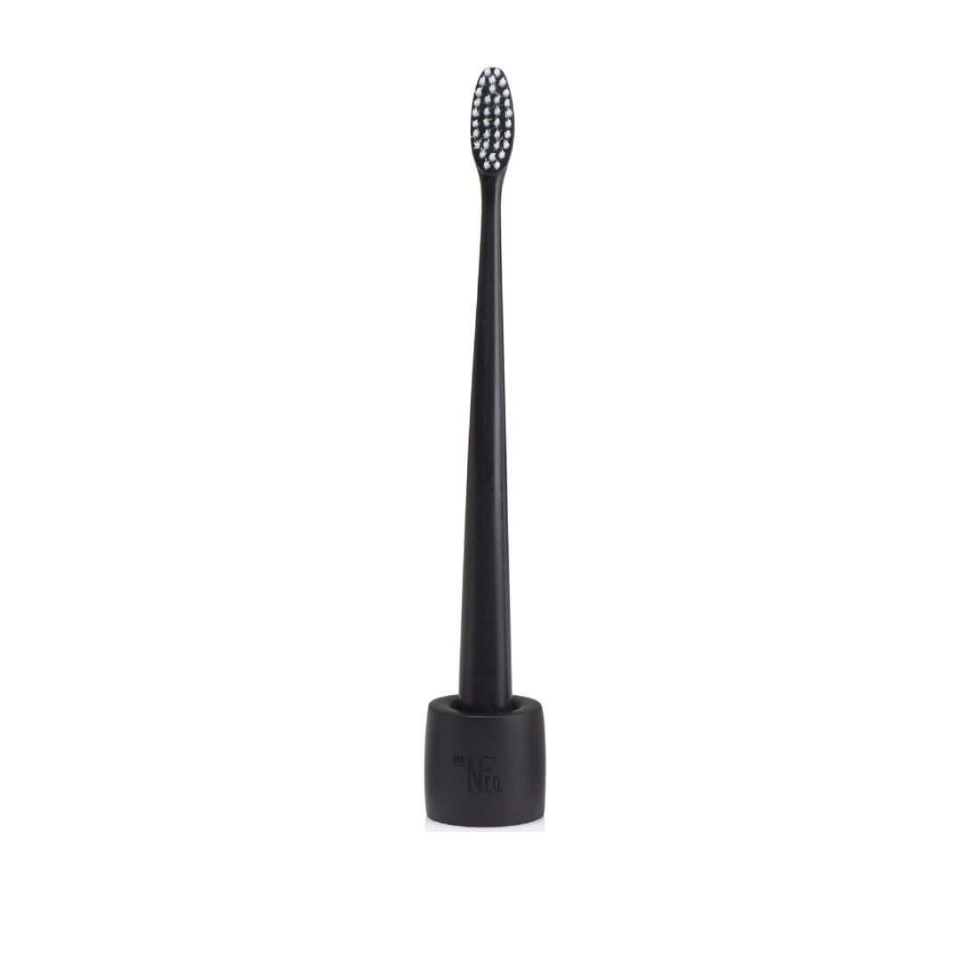 Escova de Dentes com Base Preta