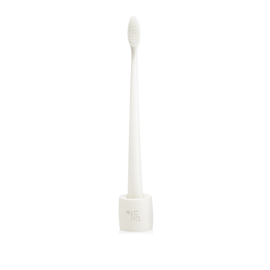 Escova de Dentes com Base Branca
